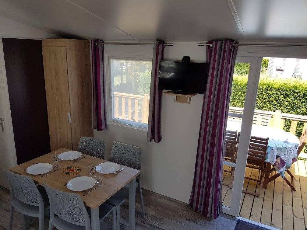 Camping La Haie Penee **** Saint-Quentin-en-Tourmont Exteriér fotografie