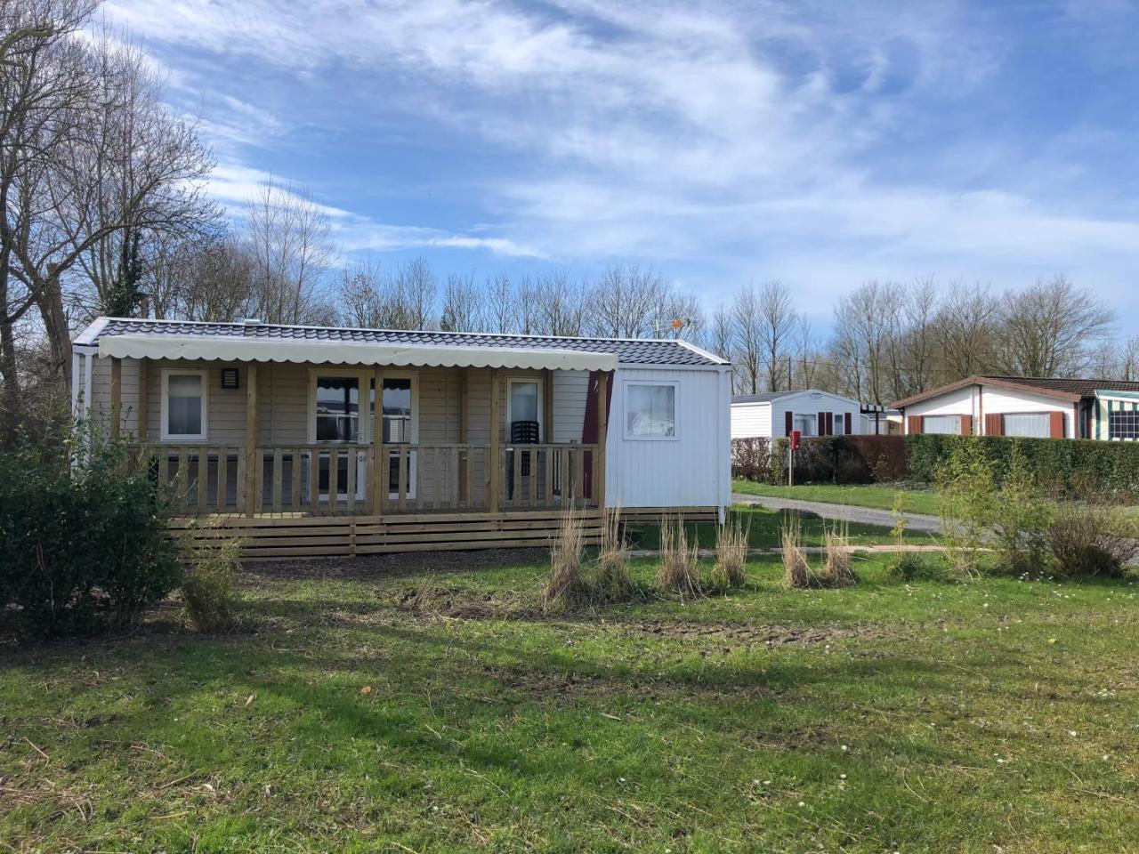 Camping La Haie Penee **** Saint-Quentin-en-Tourmont Exteriér fotografie